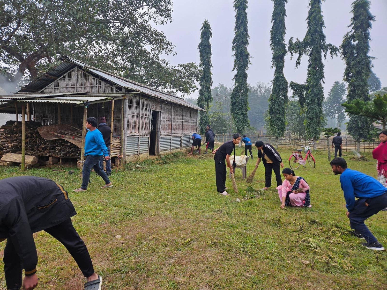Community members preparing the ground for the Apollo Library